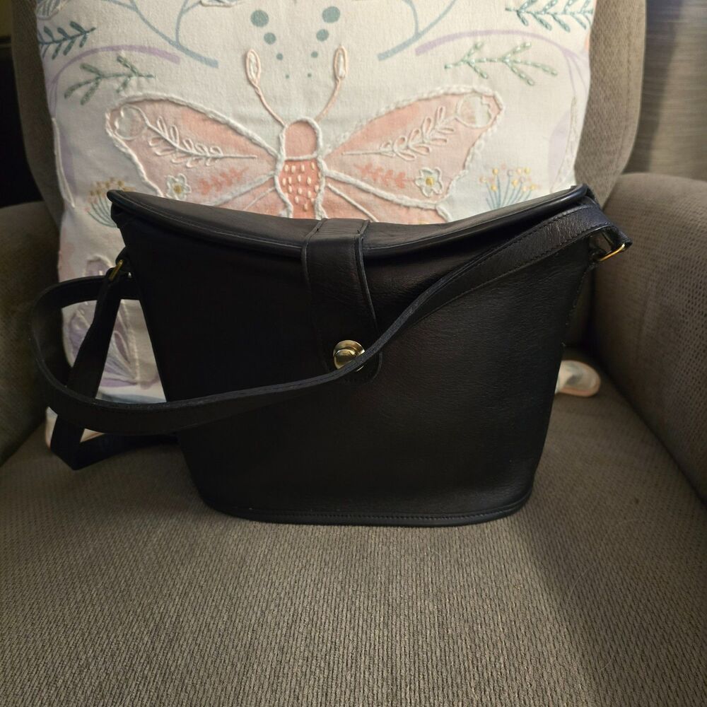 Vintage Coach Black Nottingham Binocular Bag (#9948)